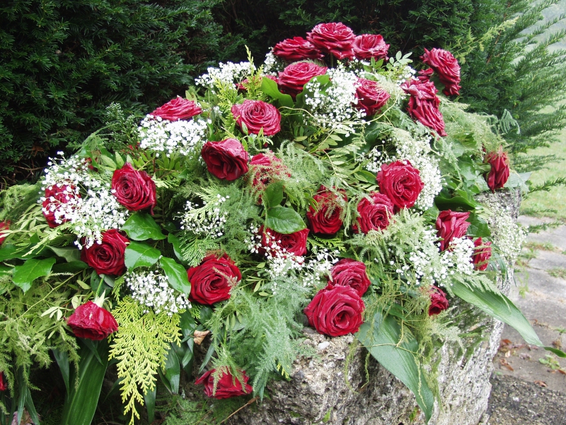 funeraire-SAORGE-min_roses-61203